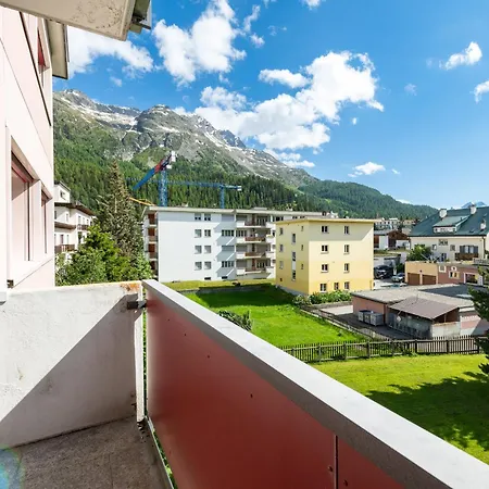 Beautiful Modern Family With Free Parking St. Moritz