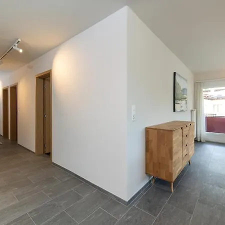 Beautiful Modern Family With Free Parking