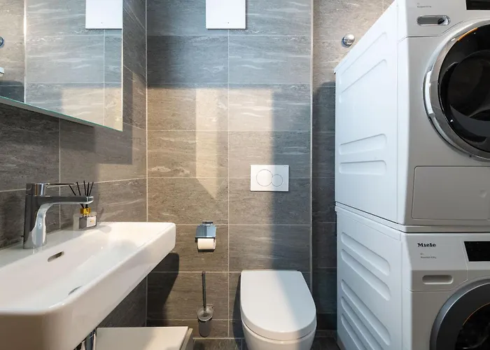 アパート Beautiful Modern Family With Free Parking サンモリッツ