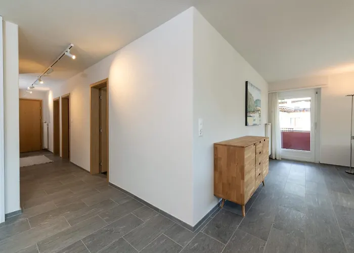 Beautiful Modern Family With Free Parking *