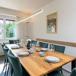 Apartman Beautiful Modern Family With Free Parking St. Moritz