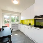 Beautiful Modern Family With Free Parking Apartman
