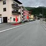 Beautiful Modern Family With Free Parking Apartman